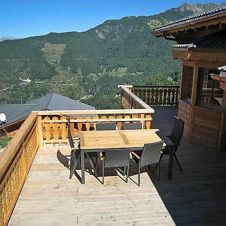 Sleeps 10 Wifi Holiday home