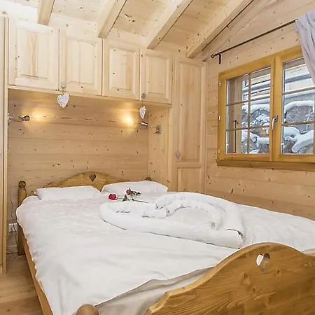 Sleeps 10 Wifi Holiday home