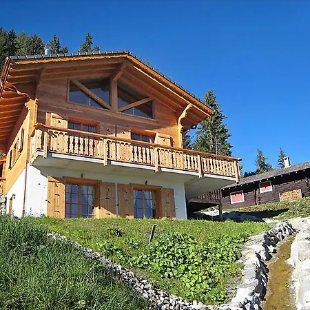 Sleeps 10 Wifi Holiday home La Tzoumaz